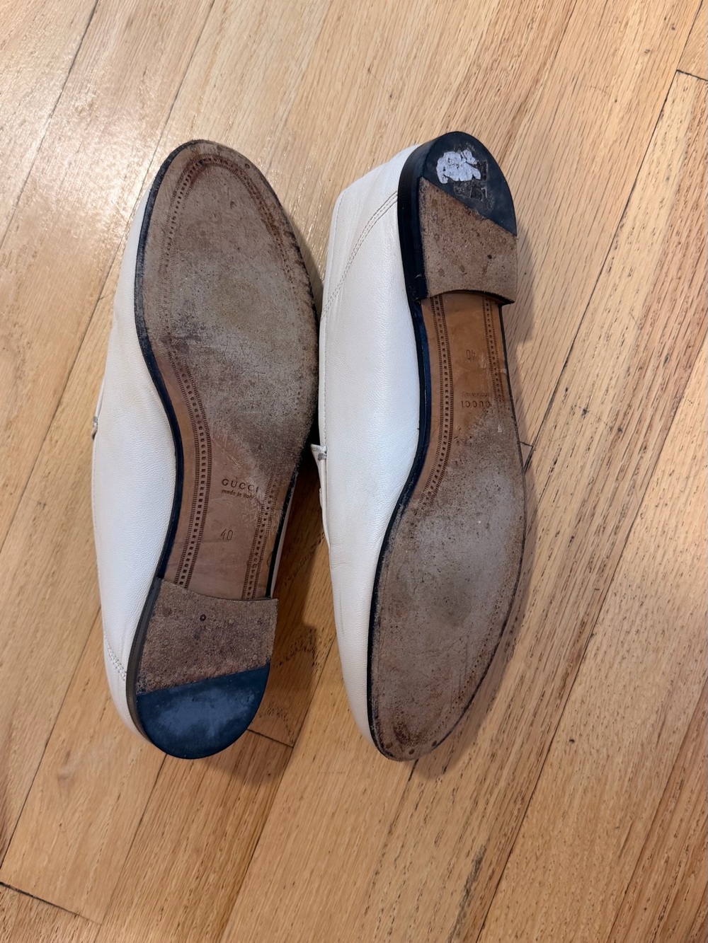 GUCCI White Leather Horsebit Loafers - Picture 3 of 3